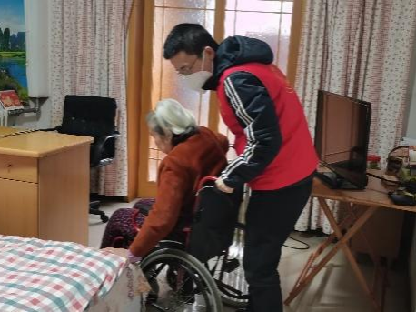 【疫情防控】尽锐出战护我城，，，南宫娱乐先锋在行动 ——集团干手下沉一线系列（二）